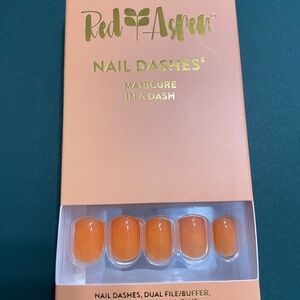 Red Aspen Nail Dashes